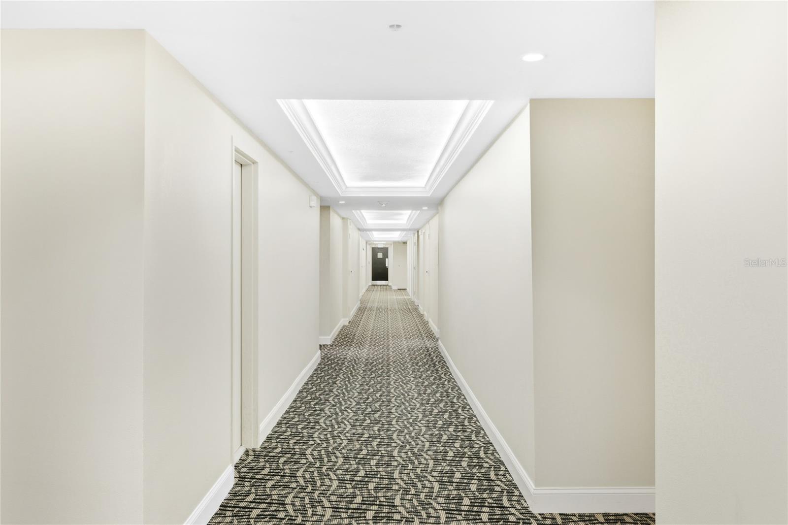 Image 23 of 39 For 101 Gulfstream Avenue 14d