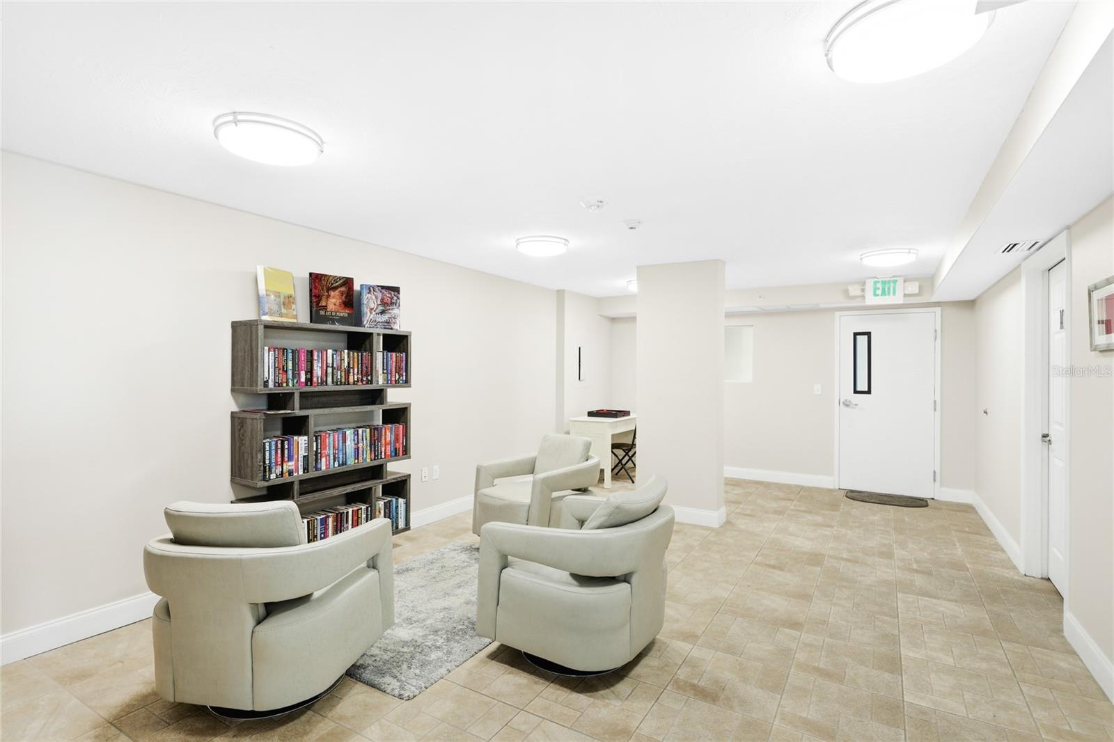 Image 32 of 39 For 101 Gulfstream Avenue 14d