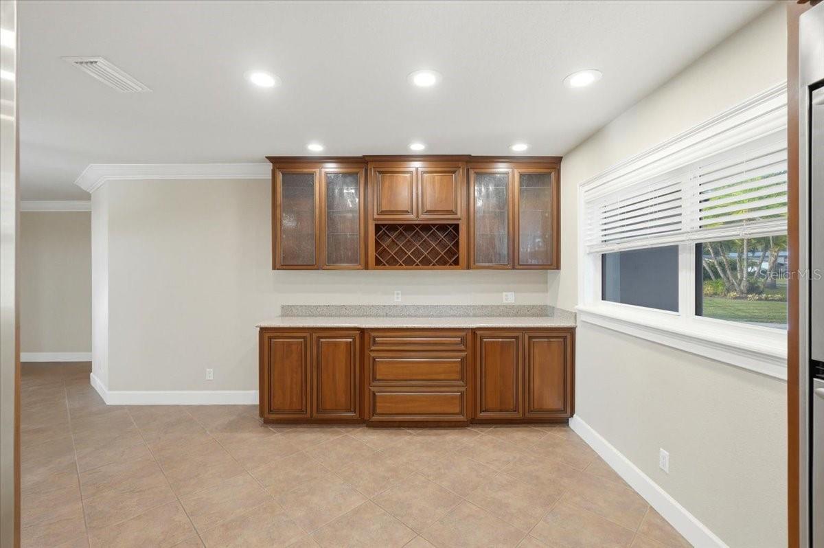 Image 18 of 58 For 5530 Driftwood Drive