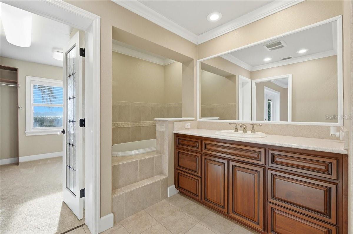 Image 25 of 58 For 5530 Driftwood Drive