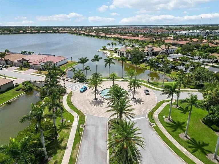 Image 32 of 33 For 109 Moscata Way