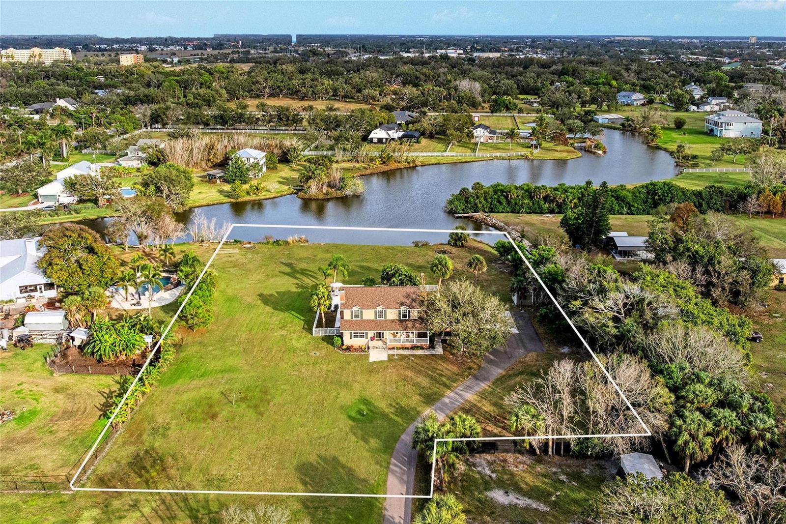 Image 2 of 57 For 1914 24th Avenue W