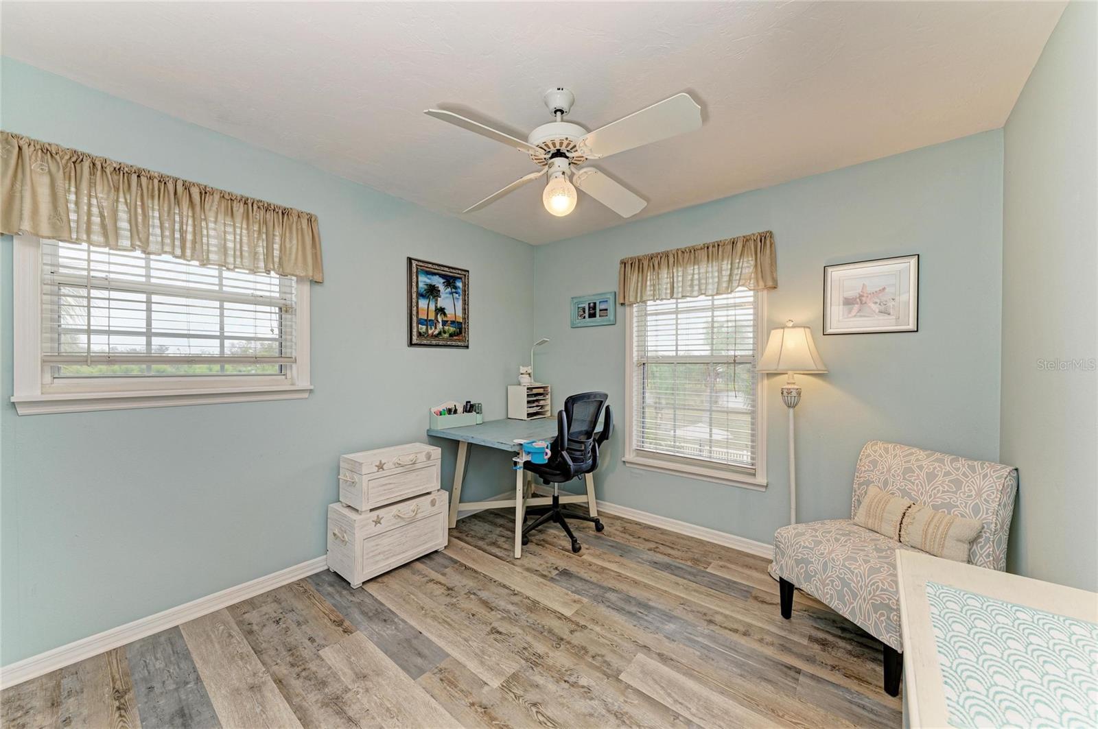 Image 36 of 57 For 1914 24th Avenue W