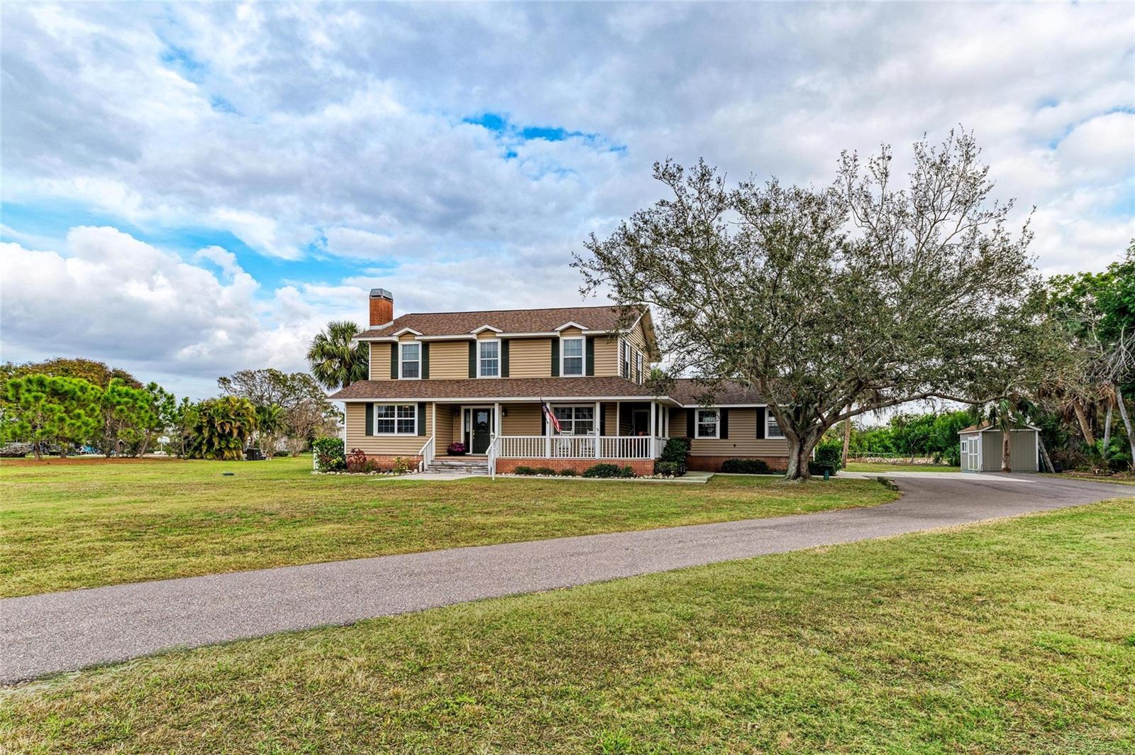 Image 5 of 57 For 1914 24th Avenue W