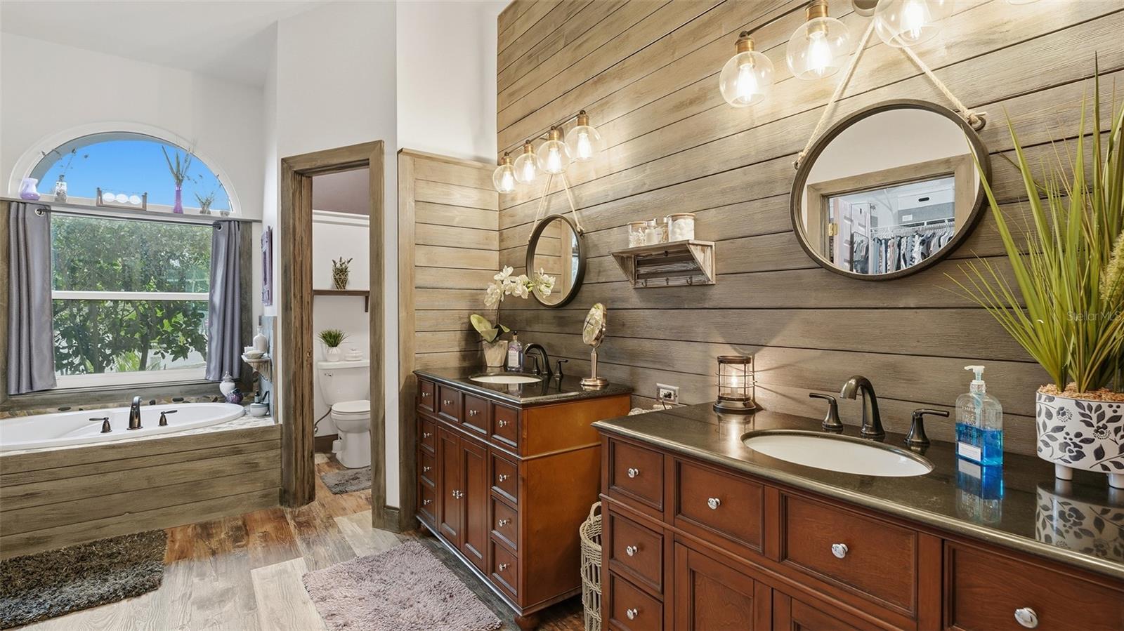 Image 21 of 55 For 4845 Turtle Bay Terrace