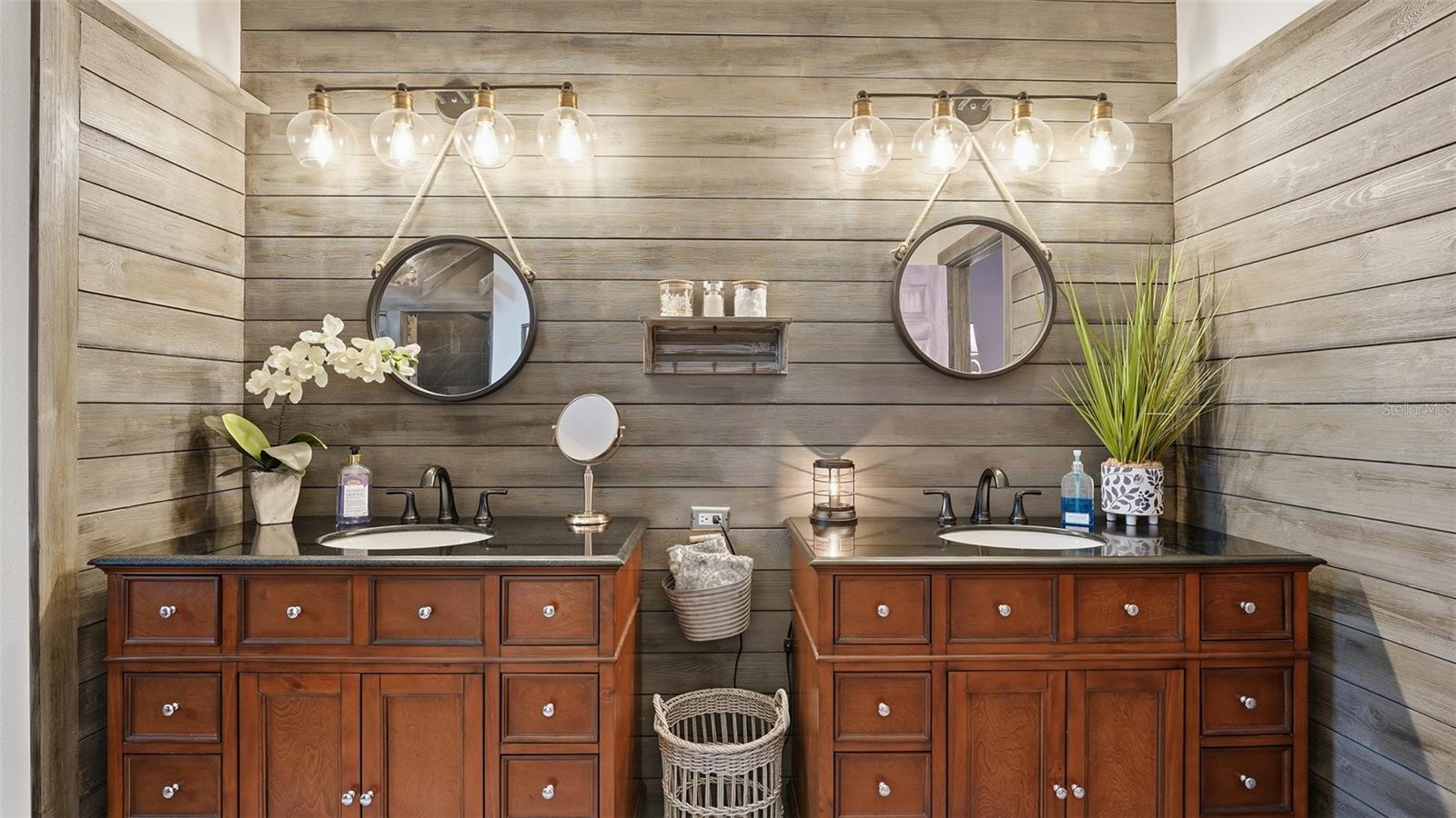 Image 22 of 55 For 4845 Turtle Bay Terrace