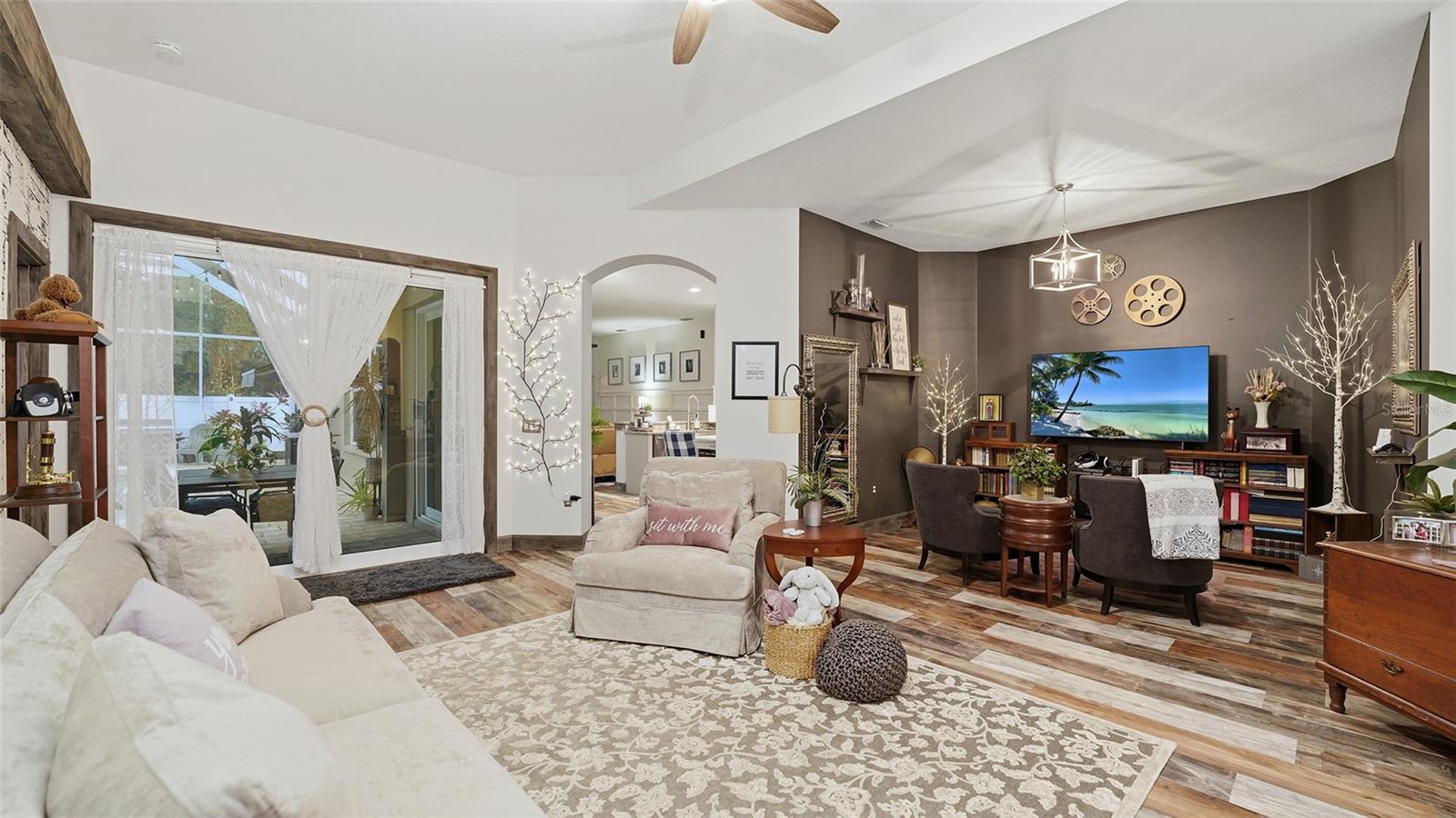 Image 9 of 55 For 4845 Turtle Bay Terrace