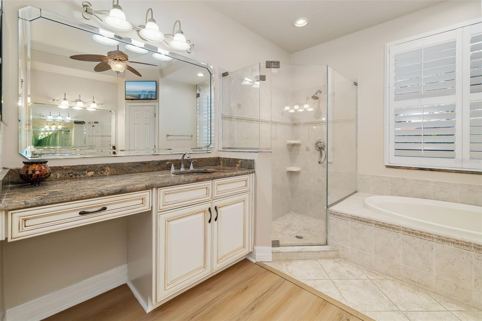 Image 44 of 100 For 10319 Winding Stream Way