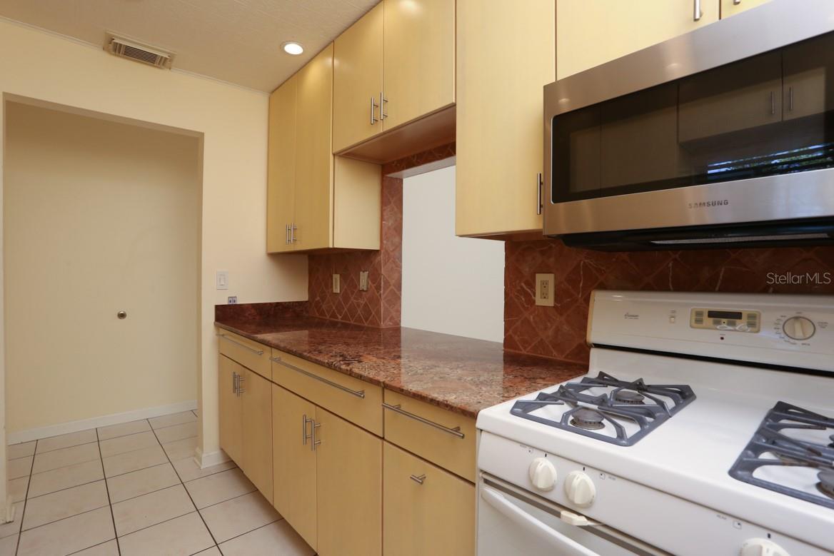 Image 13 of 29 For 4755 Village Gardens Drive 88