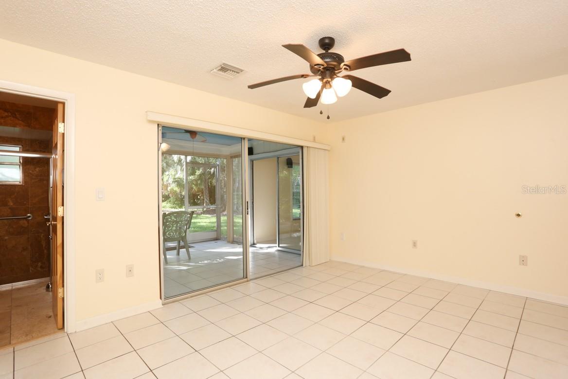 Image 15 of 29 For 4755 Village Gardens Drive 88