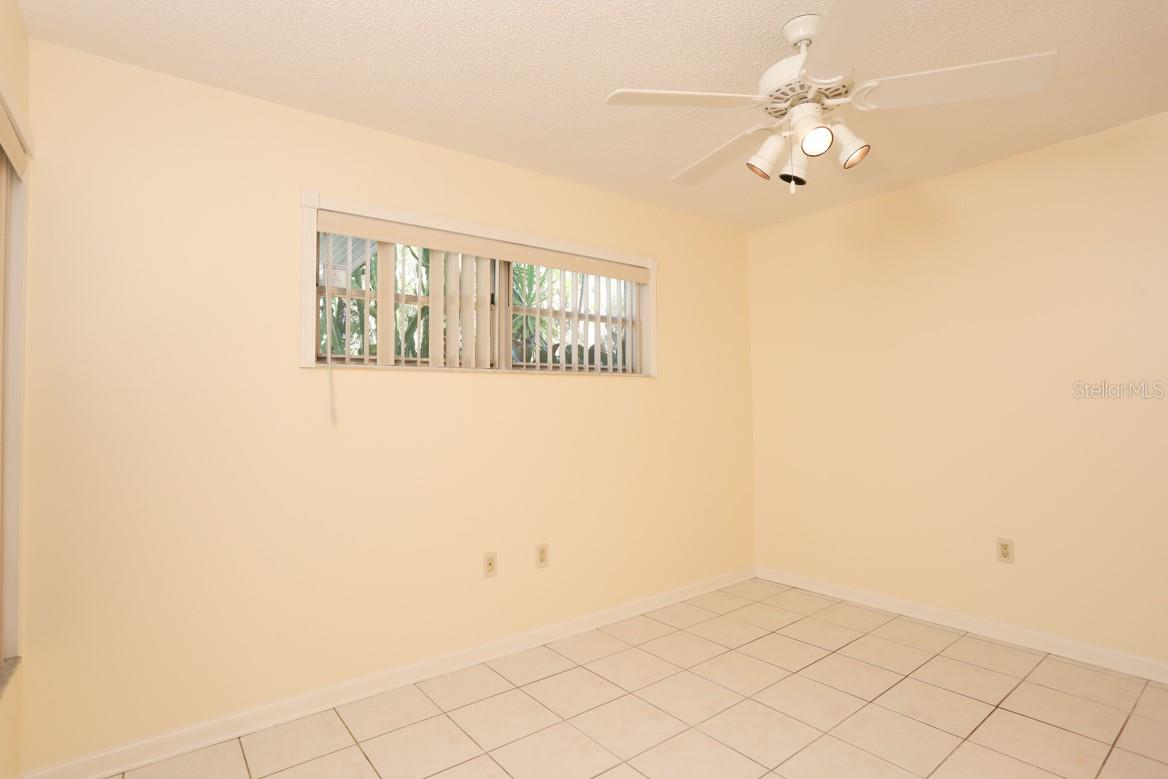 Image 17 of 29 For 4755 Village Gardens Drive 88