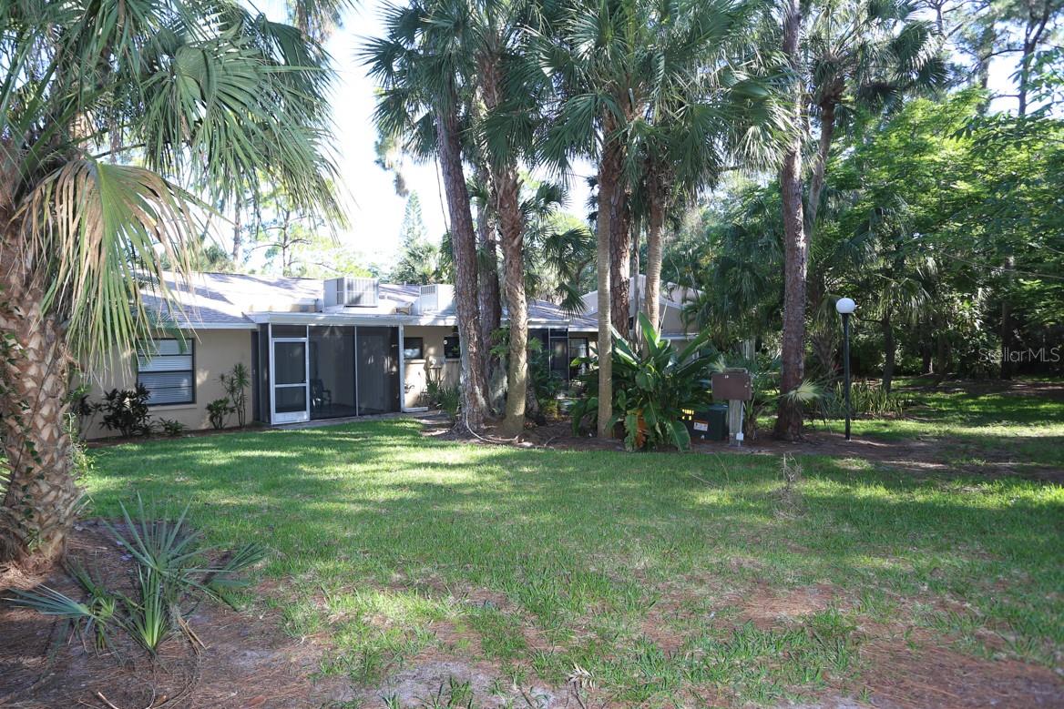 Image 21 of 29 For 4755 Village Gardens Drive 88