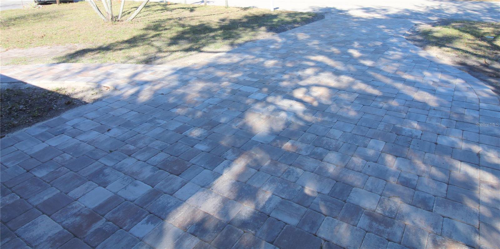 Image 16 of 20 For 2696 Loma Linda Street