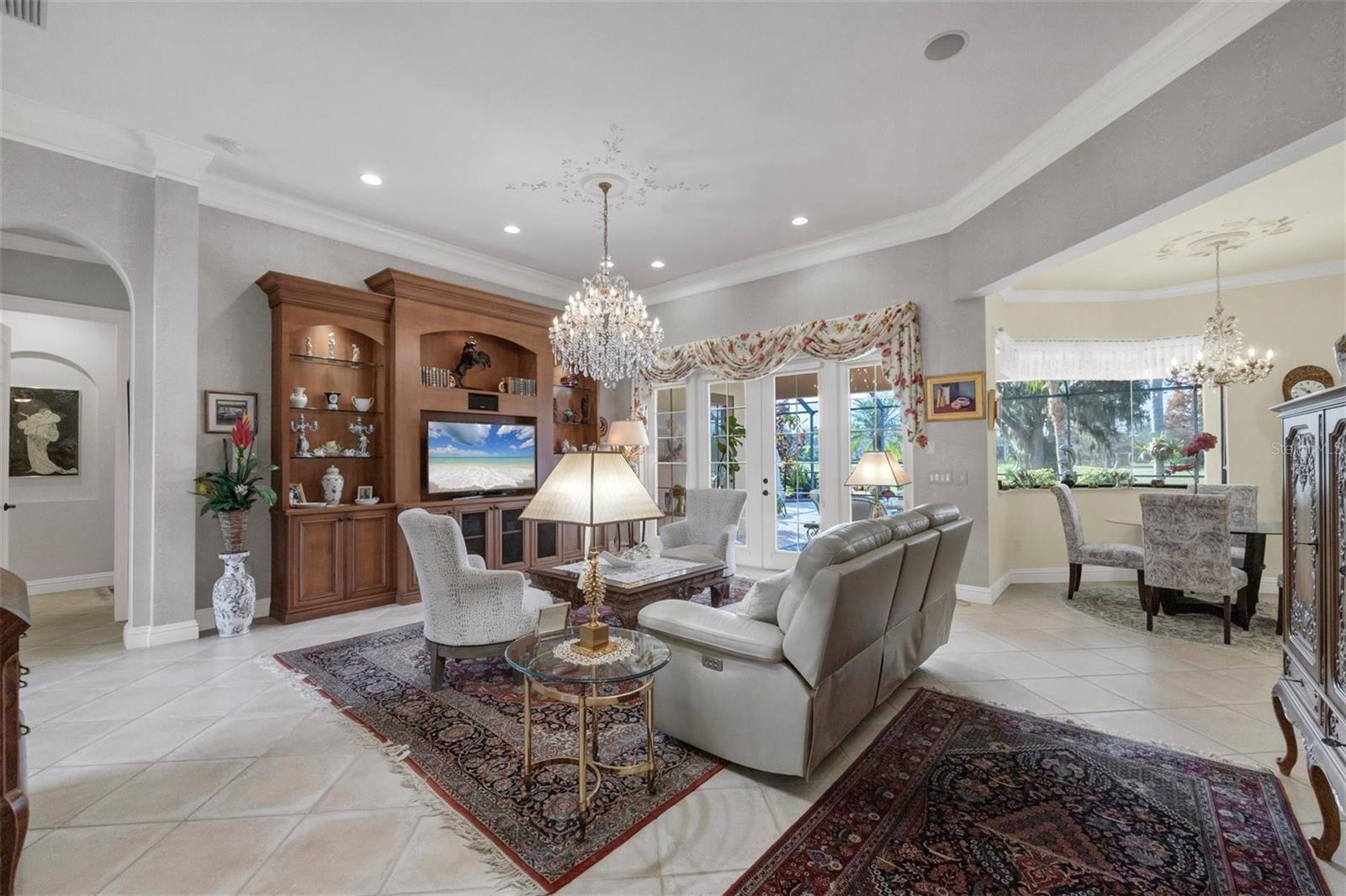 Image 13 of 83 For 7042 Vilamoura Place