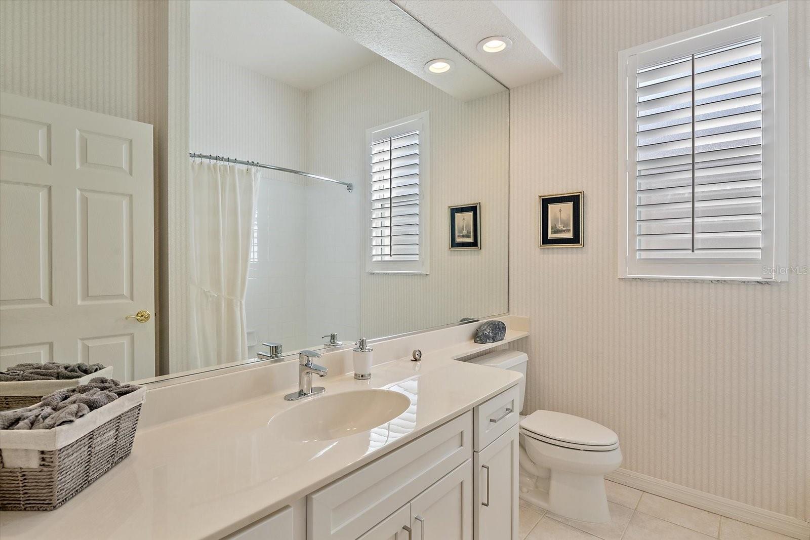 Image 22 of 39 For 6112 Saddlehorn Avenue