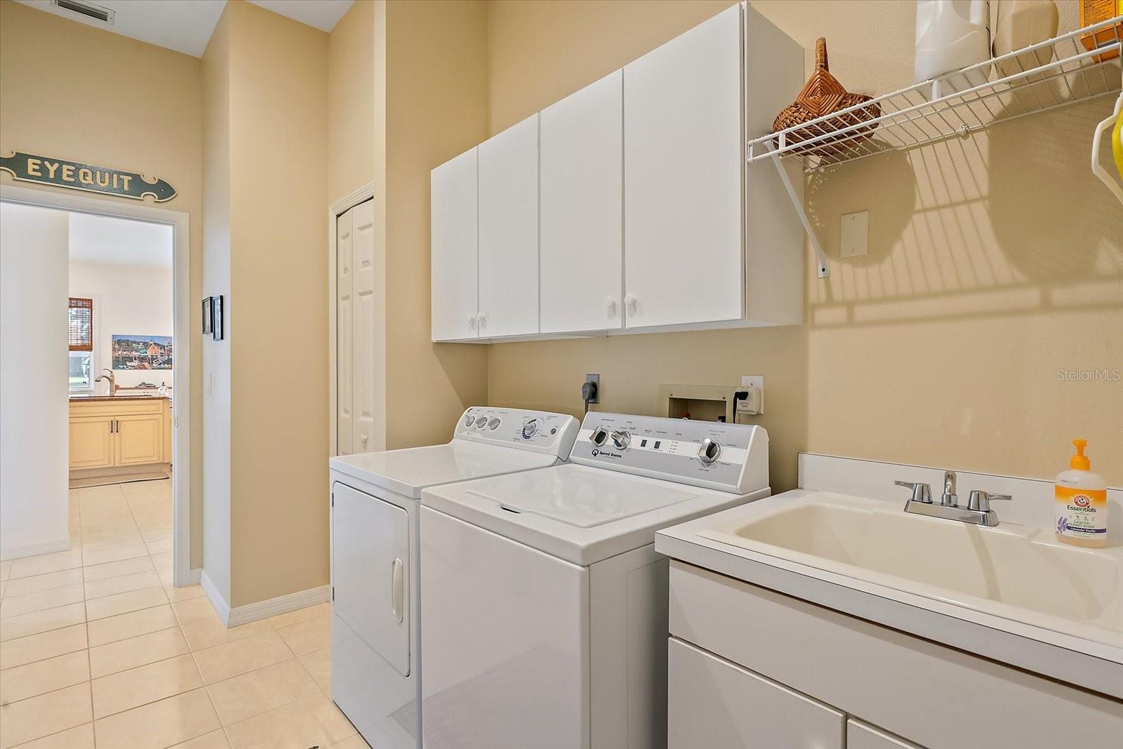 Image 27 of 39 For 6112 Saddlehorn Avenue