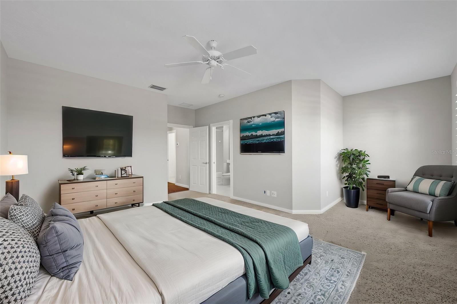 Image 7 of 53 For 7665 Bergamo Avenue