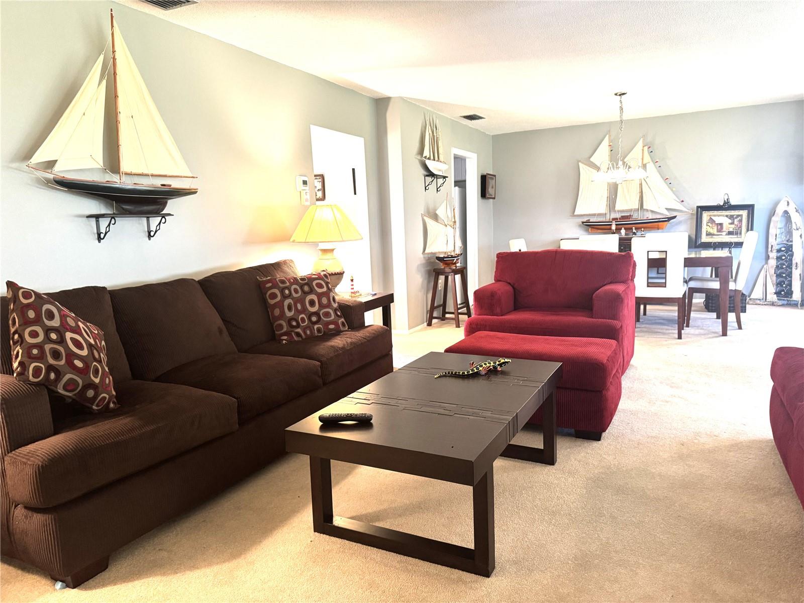 Image 6 of 19 For 2571 Riverbluff Parkway V158