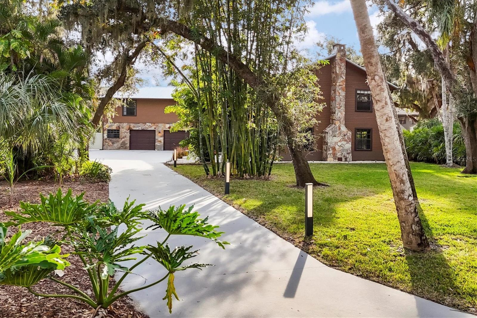 Image 3 of 83 For 2308 Shadow Oaks Road