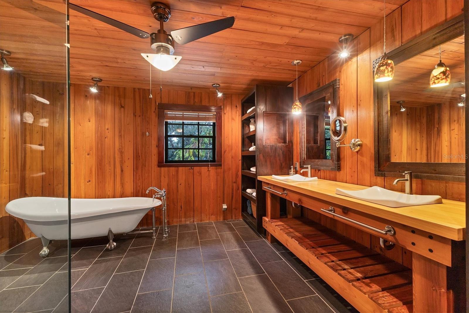 Image 36 of 83 For 2308 Shadow Oaks Road