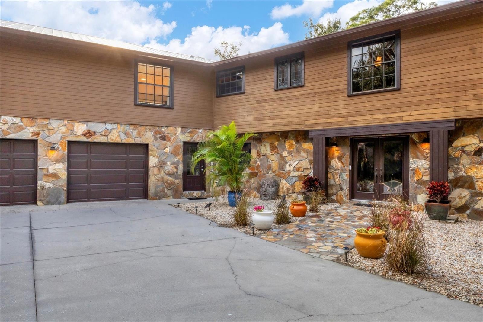 Image 6 of 83 For 2308 Shadow Oaks Road