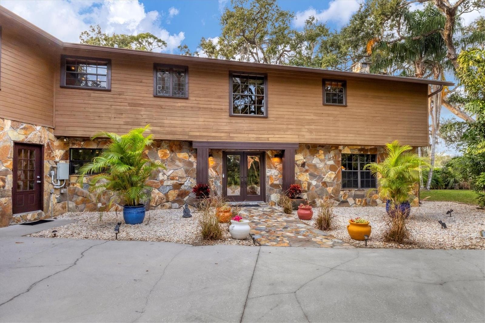 Image 7 of 83 For 2308 Shadow Oaks Road