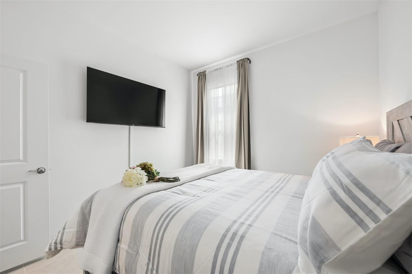 Image 32 of 49 For 6328 Winding Pine Drive