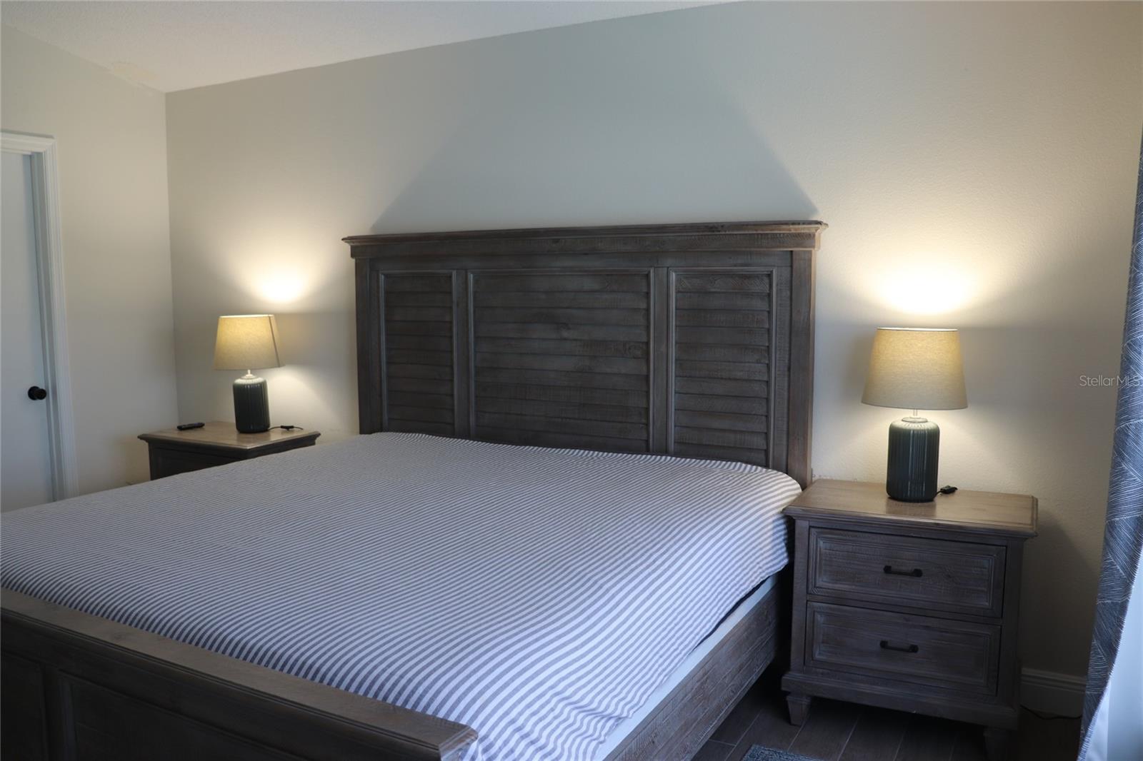 Image 14 of 44 For 154 Castlemain Circle