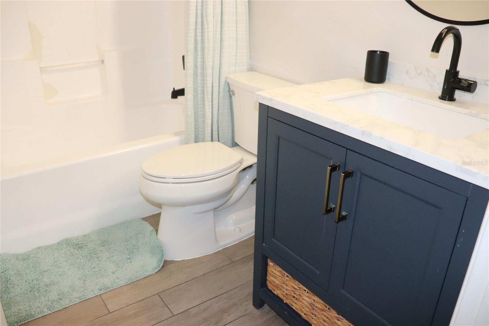 Image 24 of 44 For 154 Castlemain Circle