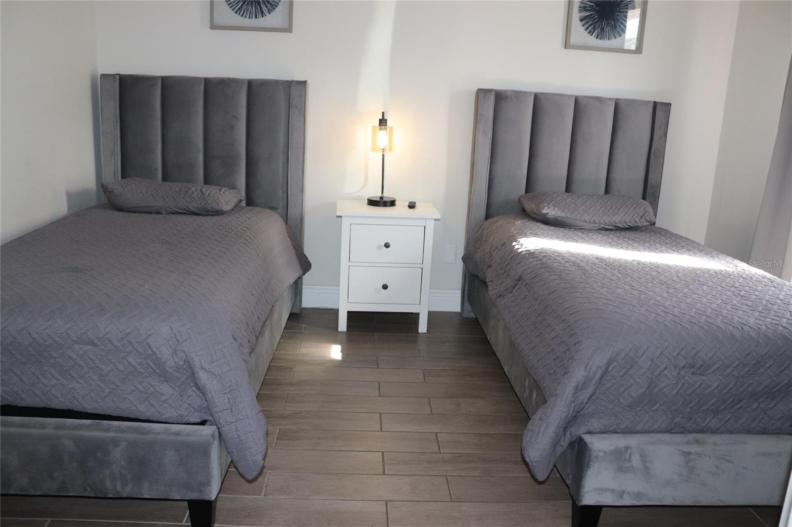 Image 28 of 44 For 154 Castlemain Circle