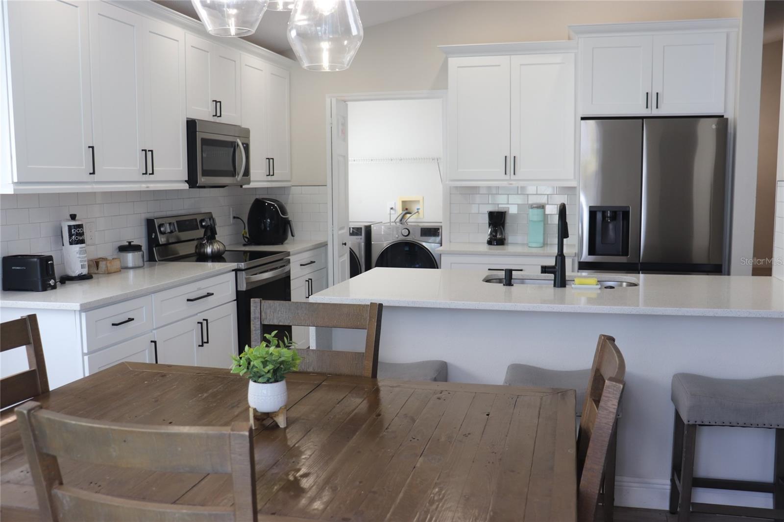 Image 33 of 44 For 154 Castlemain Circle