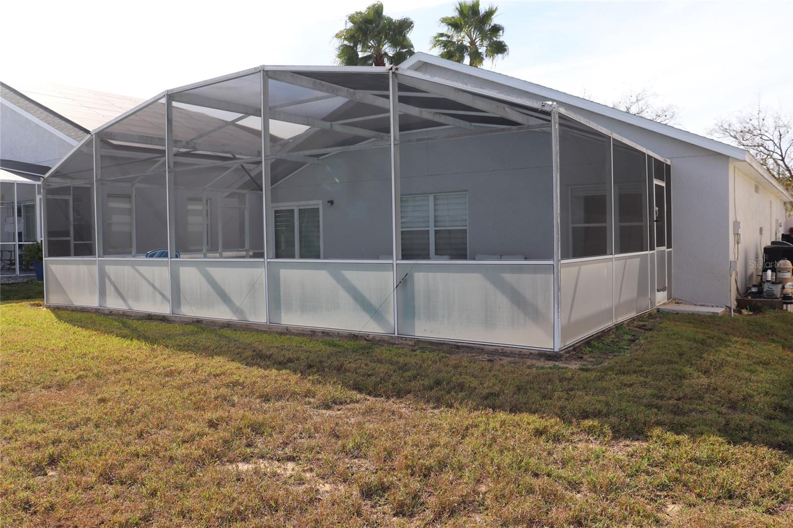 Image 4 of 44 For 154 Castlemain Circle