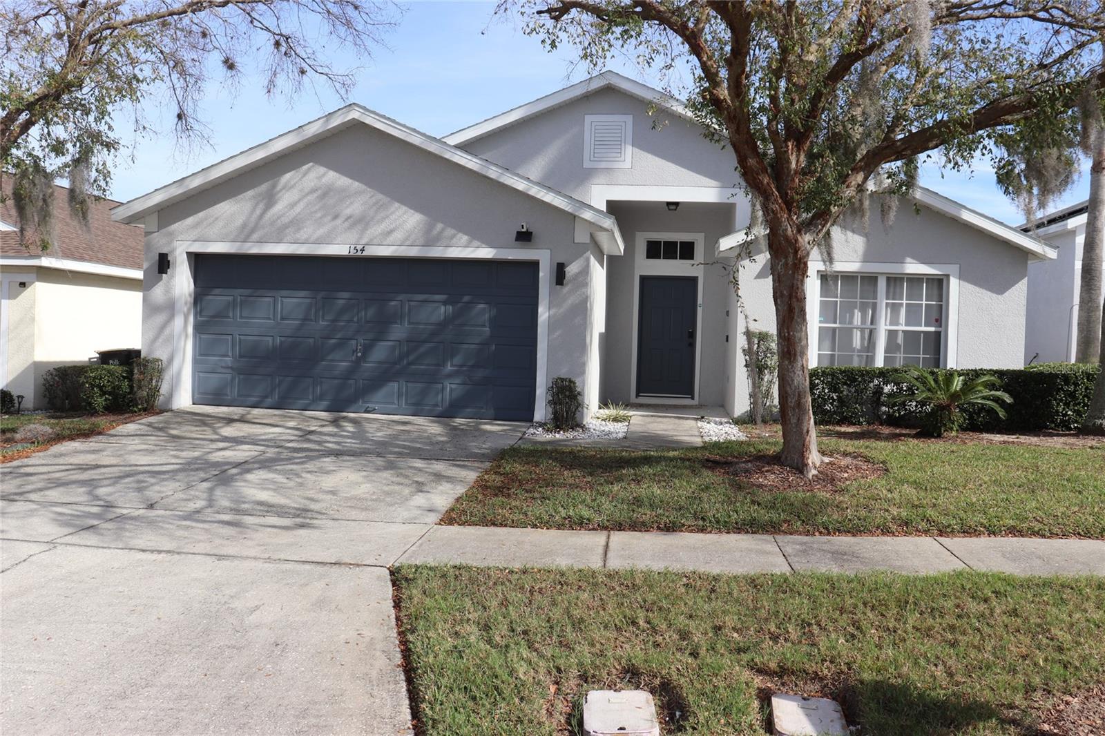 Image 5 of 44 For 154 Castlemain Circle