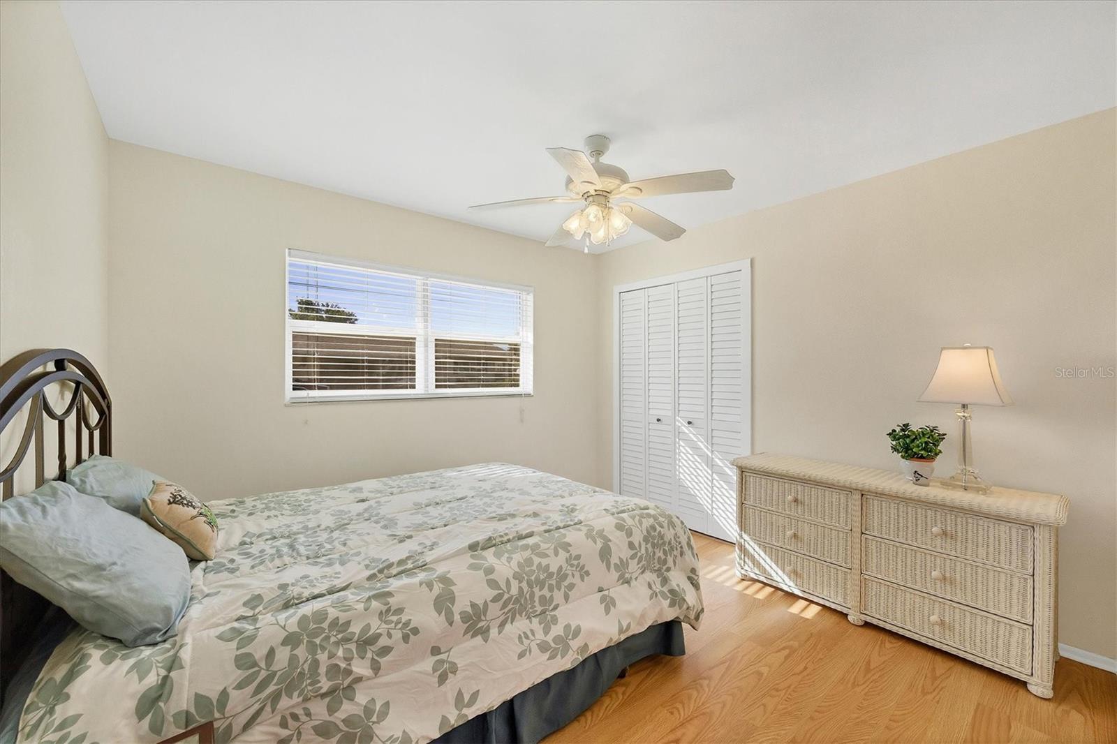 Image 22 of 44 For 390 301 Boulevard W 27c