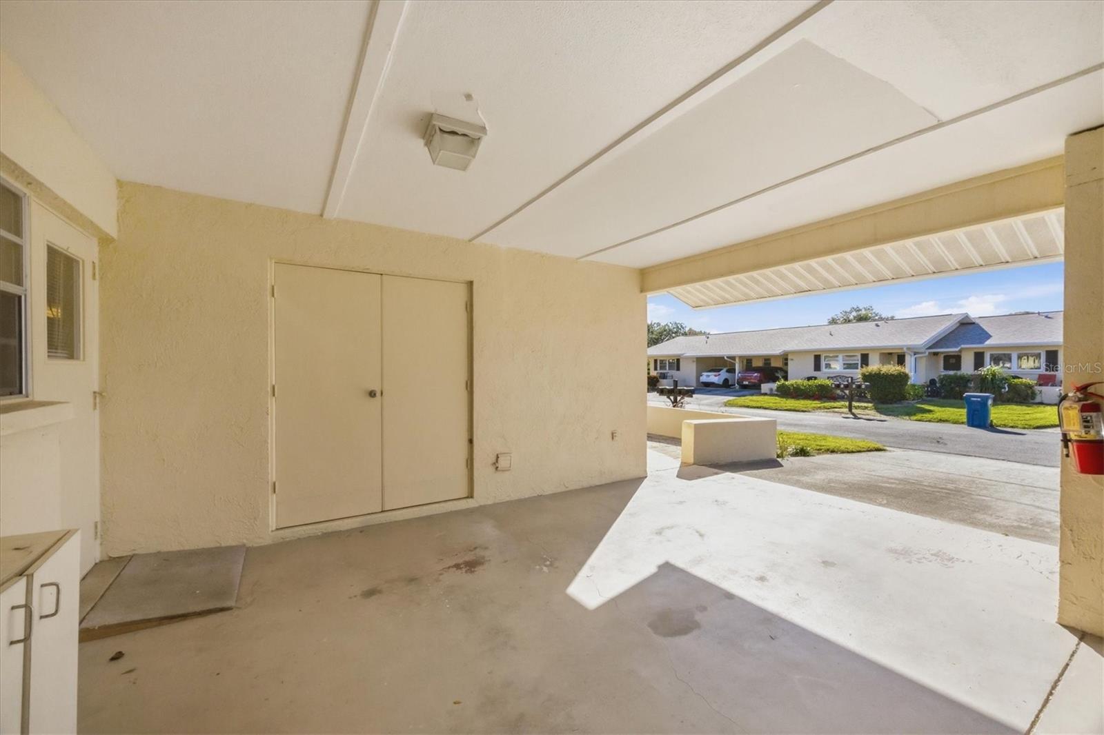 Image 32 of 44 For 390 301 Boulevard W 27c