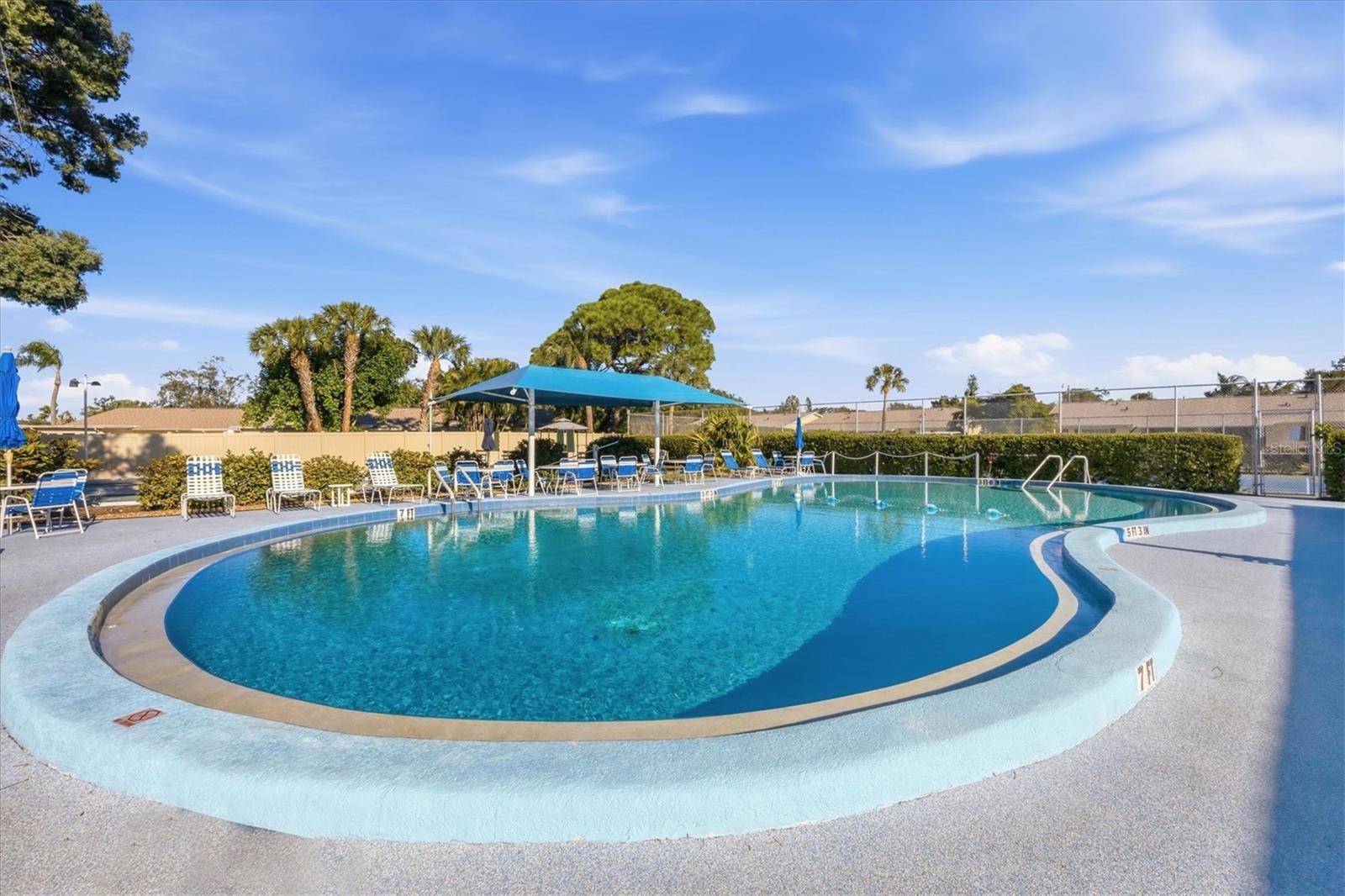 Image 42 of 44 For 390 301 Boulevard W 27c