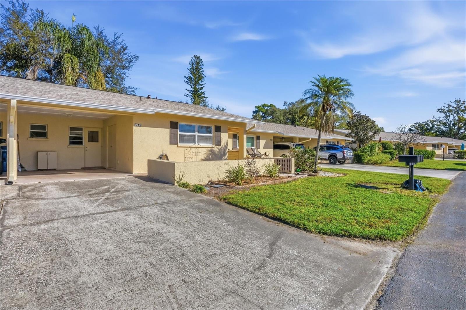 Image 5 of 44 For 390 301 Boulevard W 27c