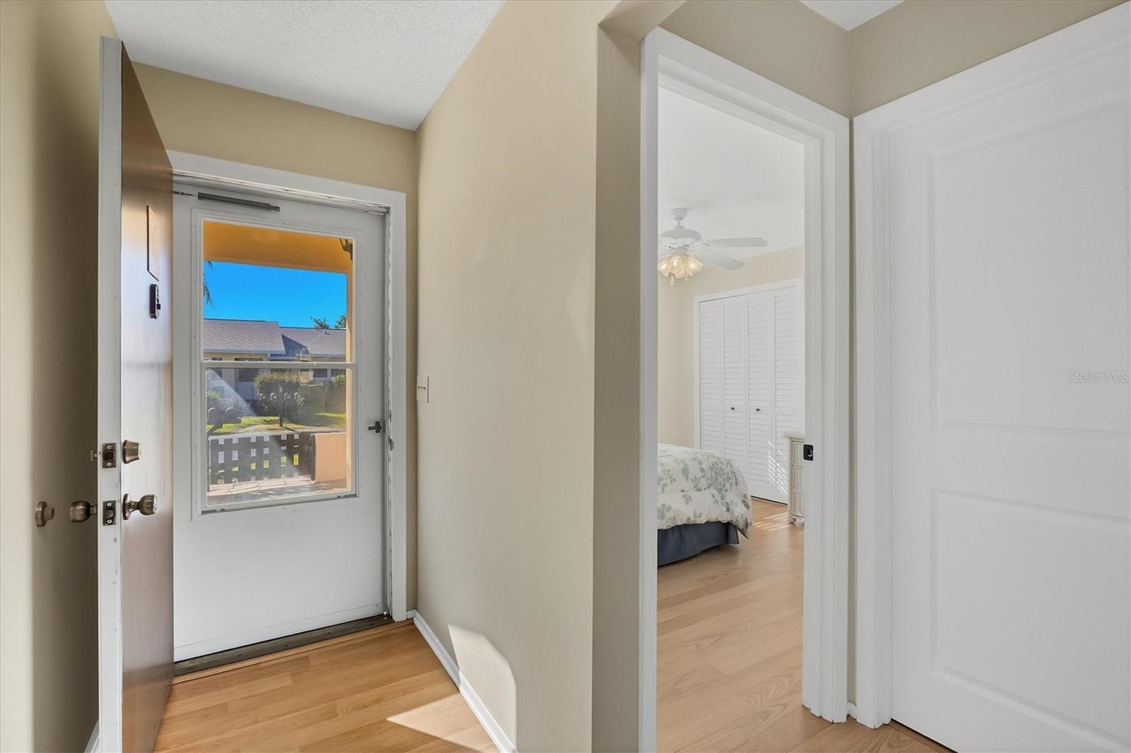 Image 6 of 44 For 390 301 Boulevard W 27c