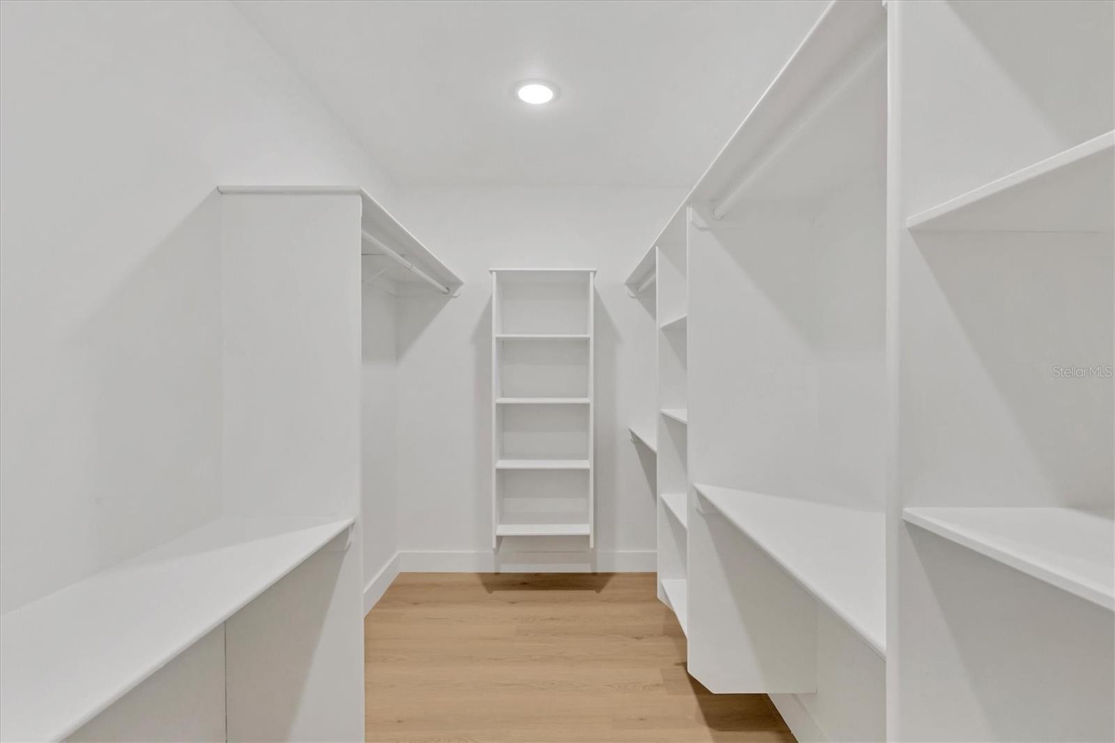 Image 24 of 50 For 13558 Ketridge Avenue