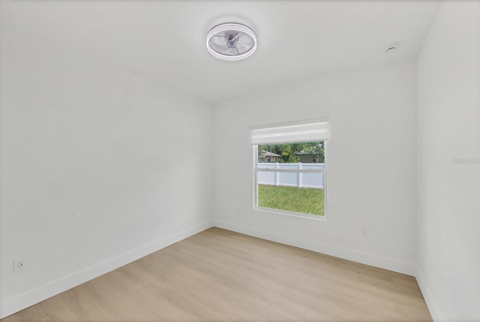 Image 32 of 50 For 13558 Ketridge Avenue