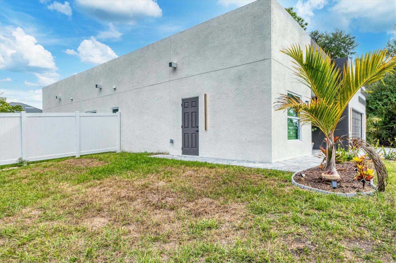 Image 41 of 50 For 13558 Ketridge Avenue