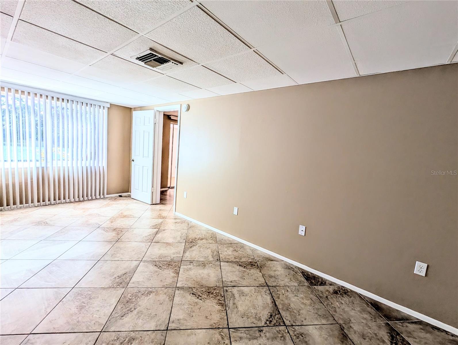 Image 13 of 26 For 4017 Lake Bayshore Drive 109