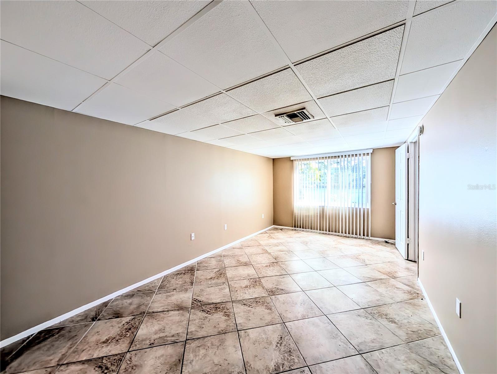 Image 14 of 26 For 4017 Lake Bayshore Drive 109