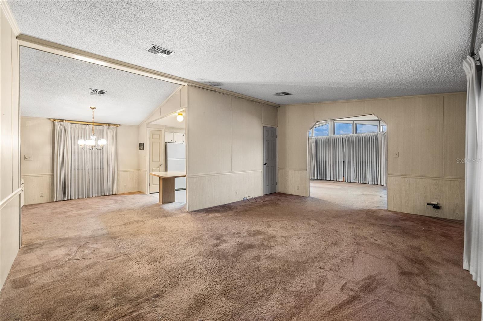 Image 10 of 30 For 8485 Imperial Circle