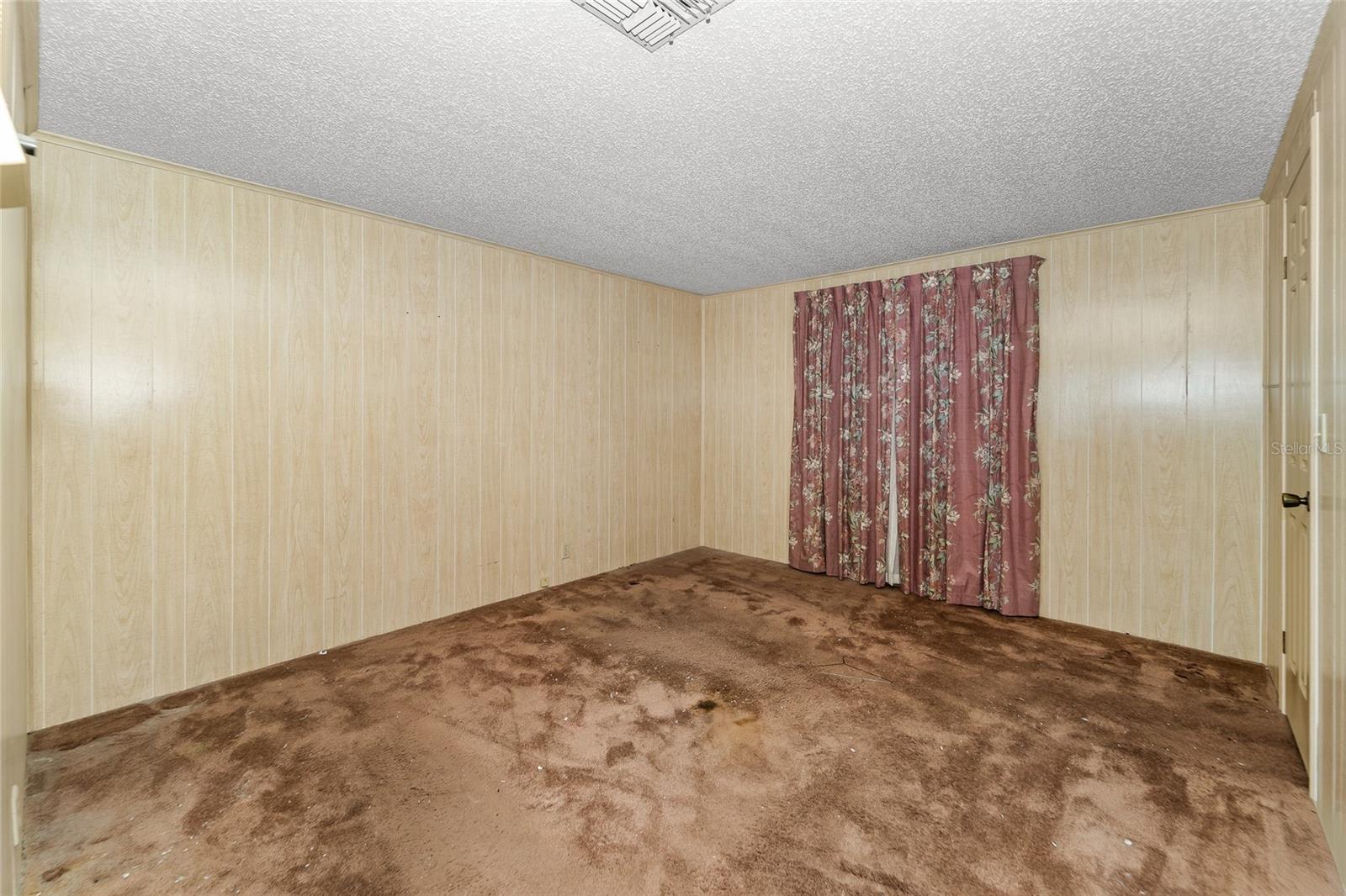 Image 16 of 30 For 8485 Imperial Circle