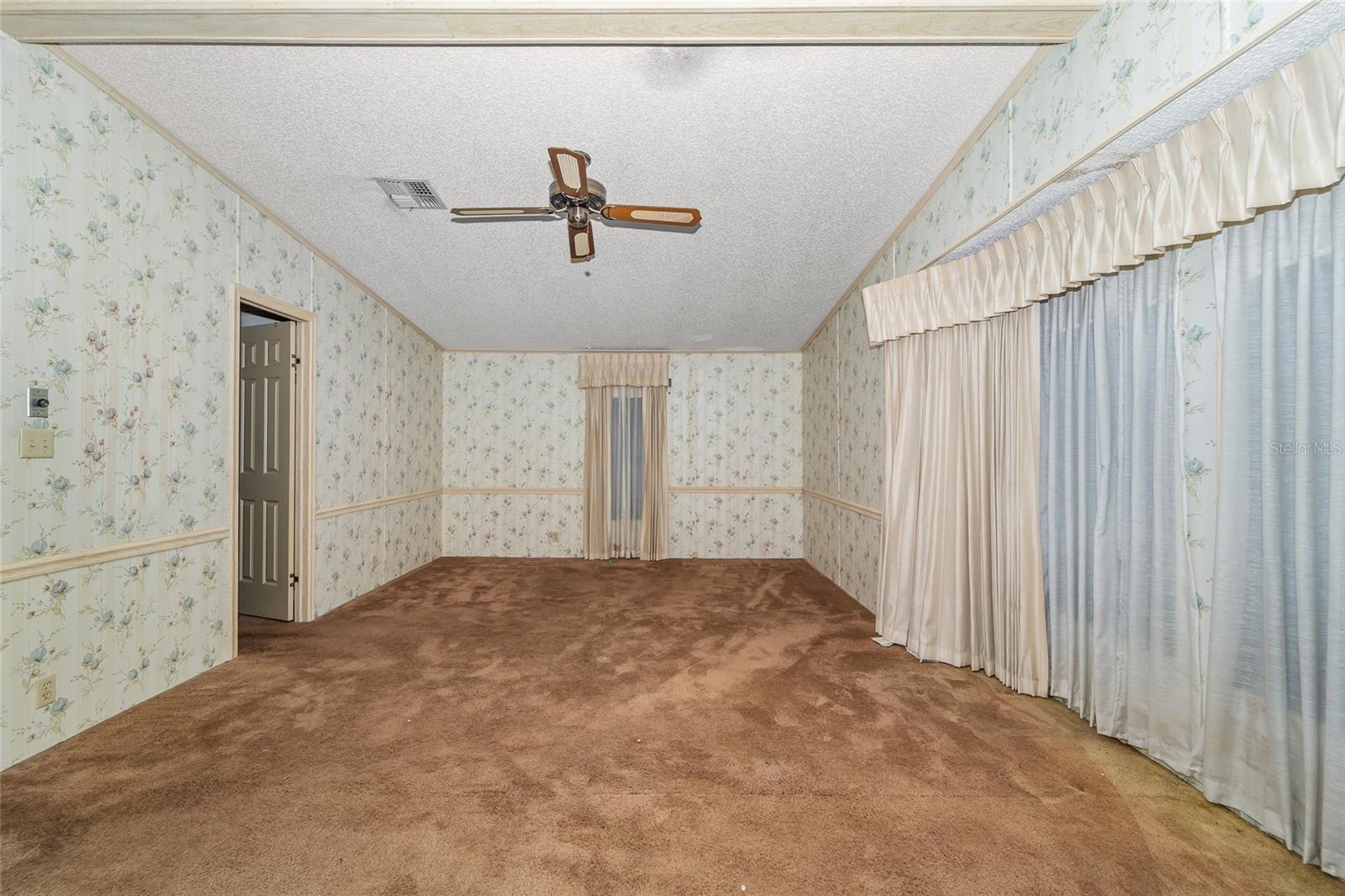 Image 17 of 30 For 8485 Imperial Circle