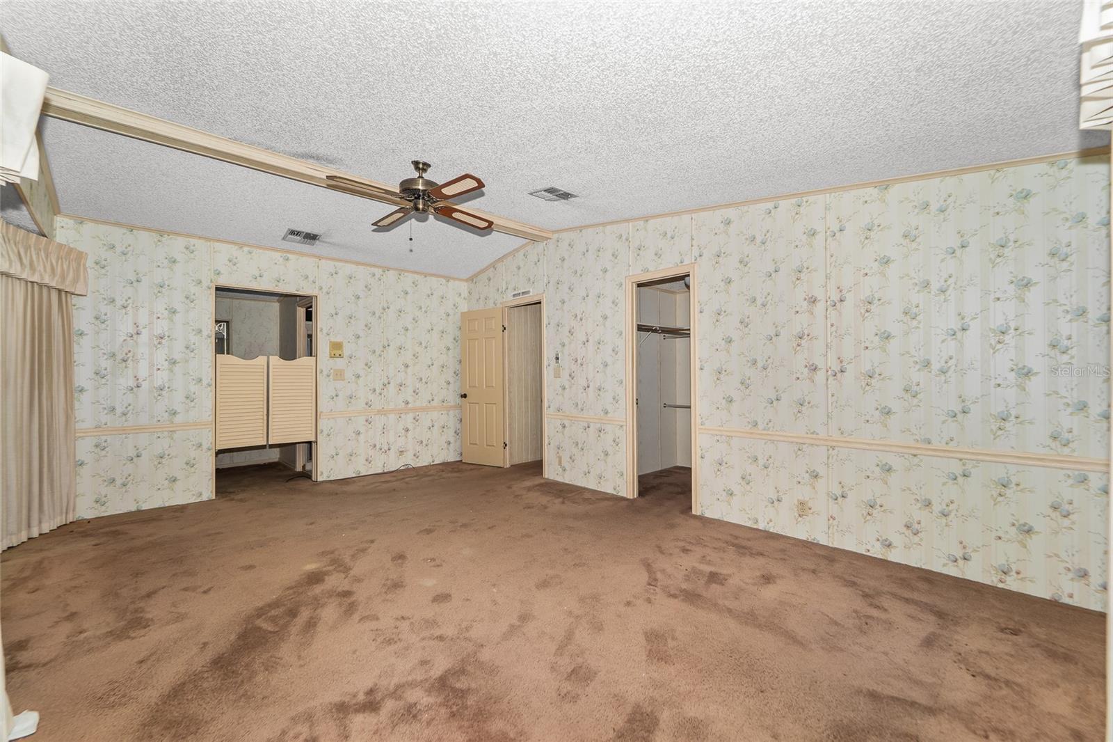 Image 18 of 30 For 8485 Imperial Circle