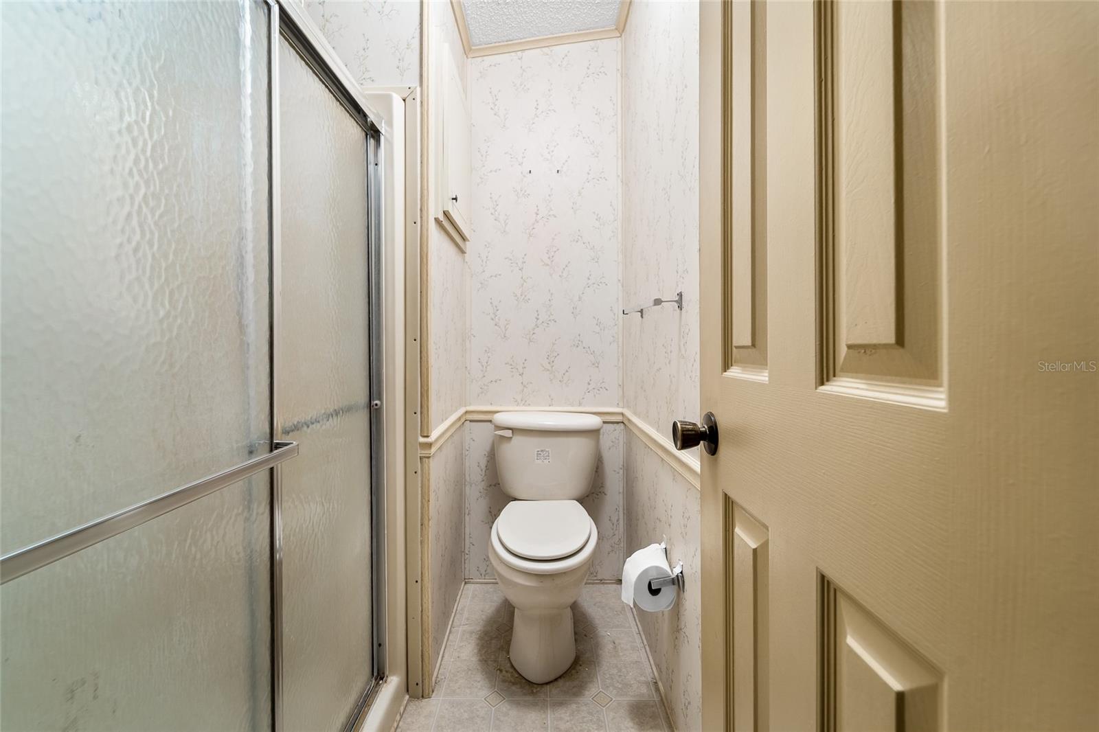 Image 22 of 30 For 8485 Imperial Circle