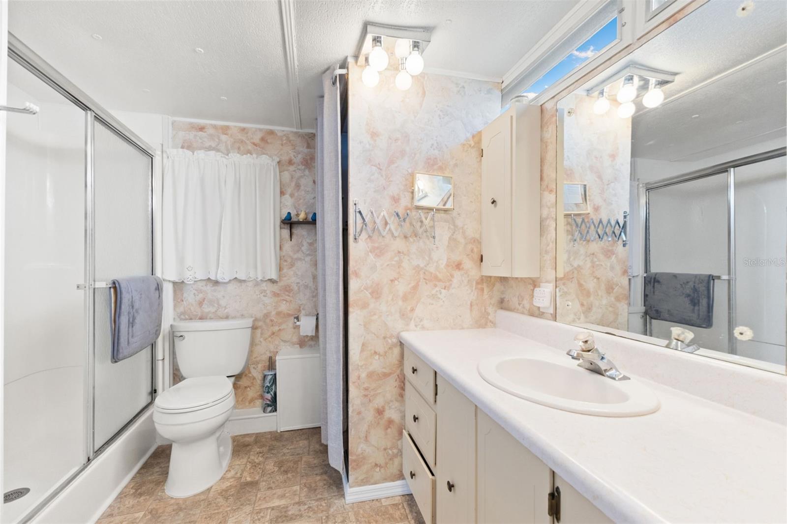 Image 22 of 40 For 354 Quiet Way