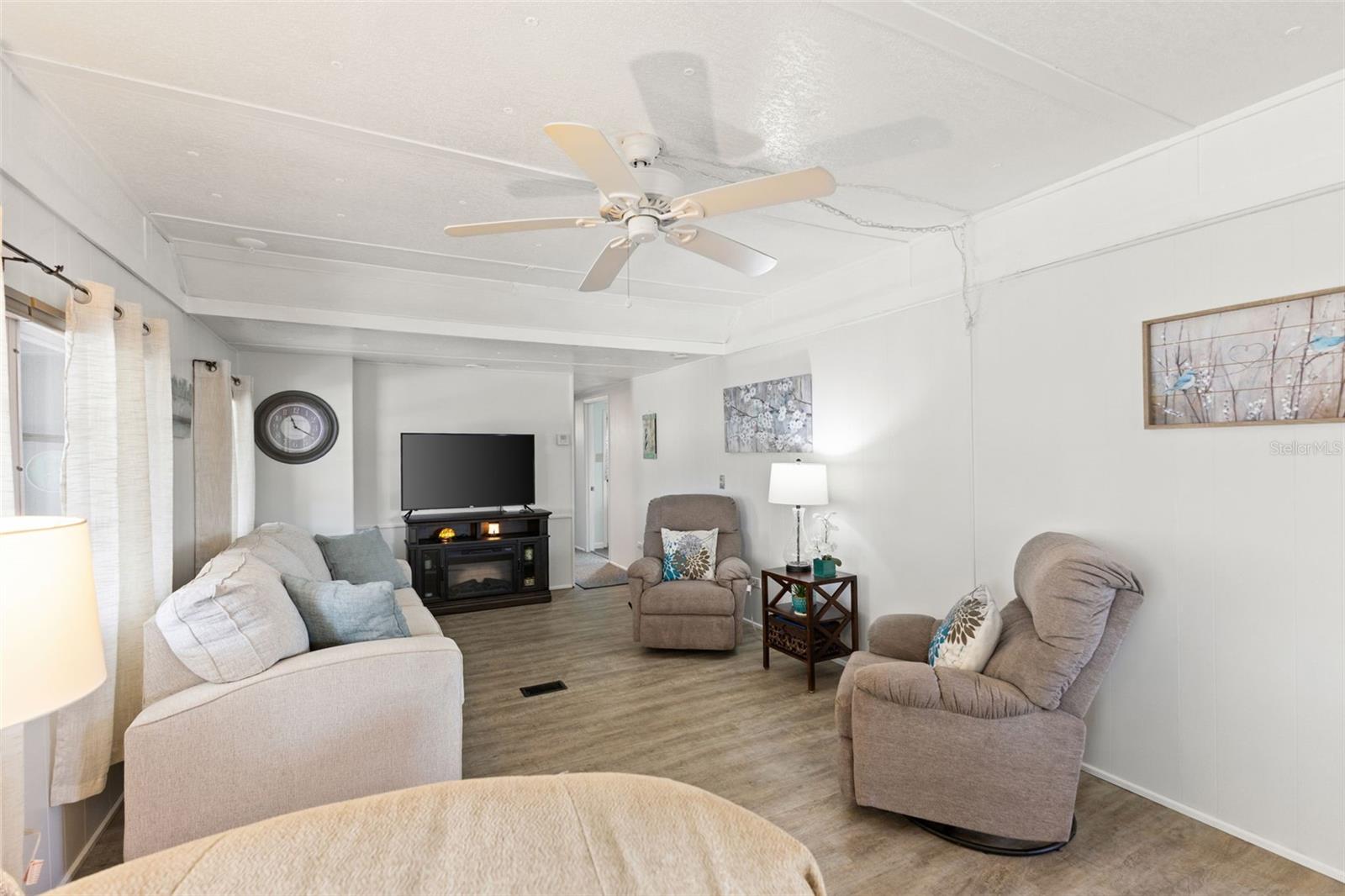 Image 9 of 40 For 354 Quiet Way